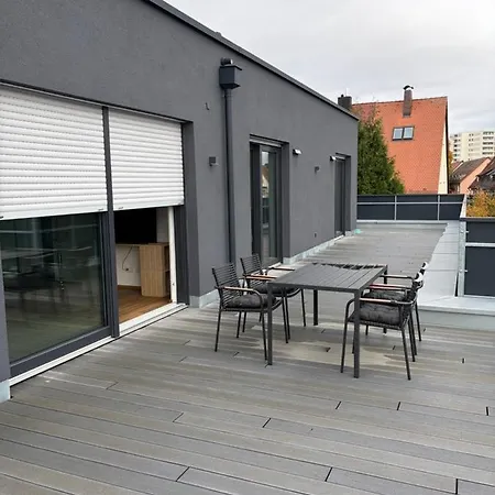 Zentral Gelegenes Design-loft Fuer Hoechste Ansprueche شقة